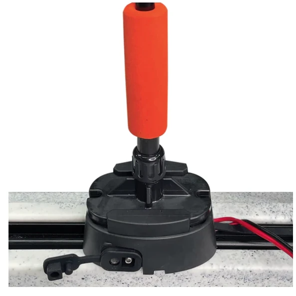 YakPower Lightning Rod PRO Extendable Powered 360 Degree Safety Light And Safety Flag - Image 4